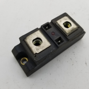 SGDH40053ZD3 固态继电器 实物拍摄