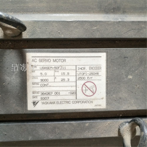 YASKAWA 伺服电机 USASEM -50FJ11 5.0KW 实物拍摄