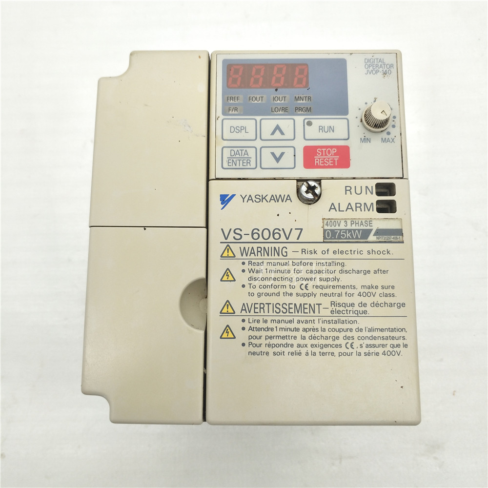 安川CIMR-V7AT40P4/7变频器