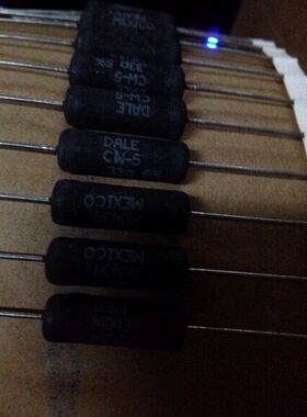 CW005R3300JR 线绕电阻器 0.33Ohms 5W 5 % Vishay原装进口现货