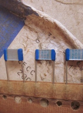 西门子EPCOS S+M千层糕无感薄膜电容400V 6.8nf 682 6N8 6800PF