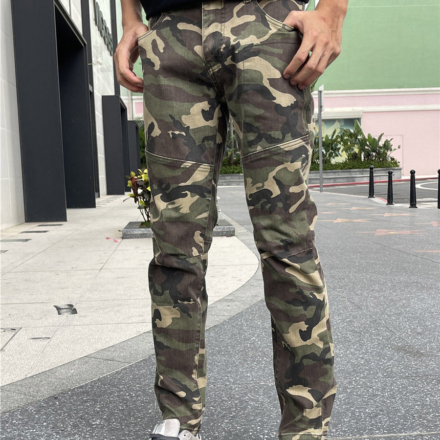 高端弹力牛仔休闲裤男2026春秋新款小脚裤修身长裤子迷彩拼接机车