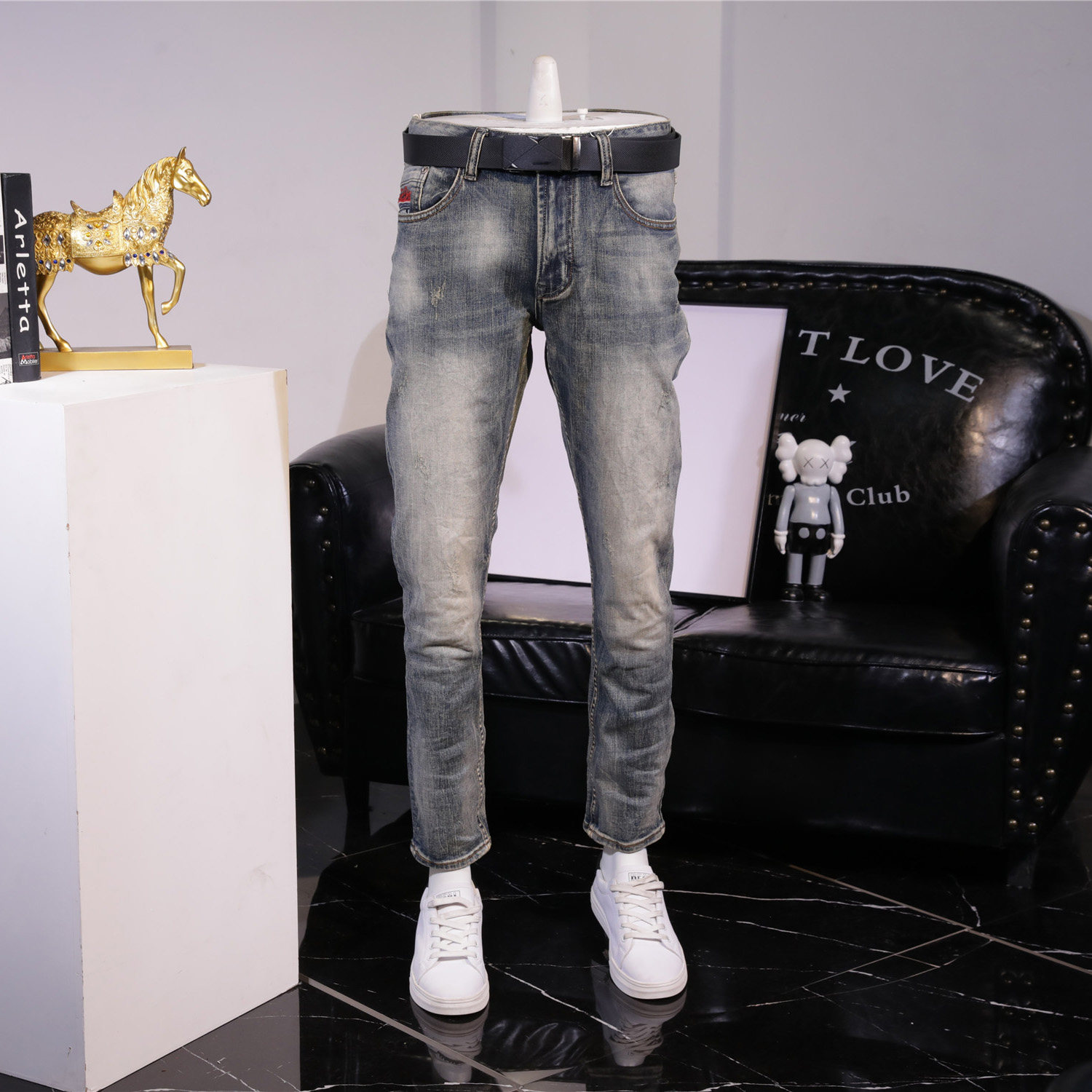 春秋复古高端牛仔裤男怀旧时尚弹力修身小脚长裤男乱刮痕复古ins