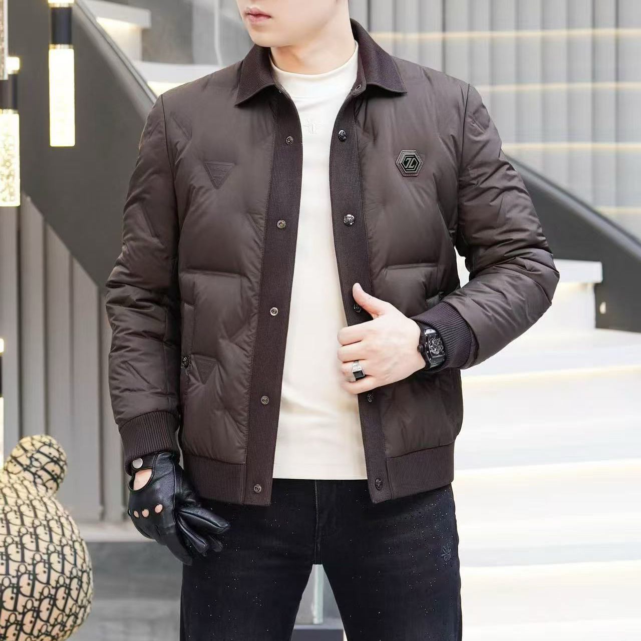 2025冬季新品翻领羽绒服外套男欧货高端修身时尚休闲90白鸭绒8756