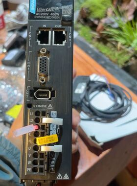 拆机汇川sv660ns2r8i伺服驱动器。出