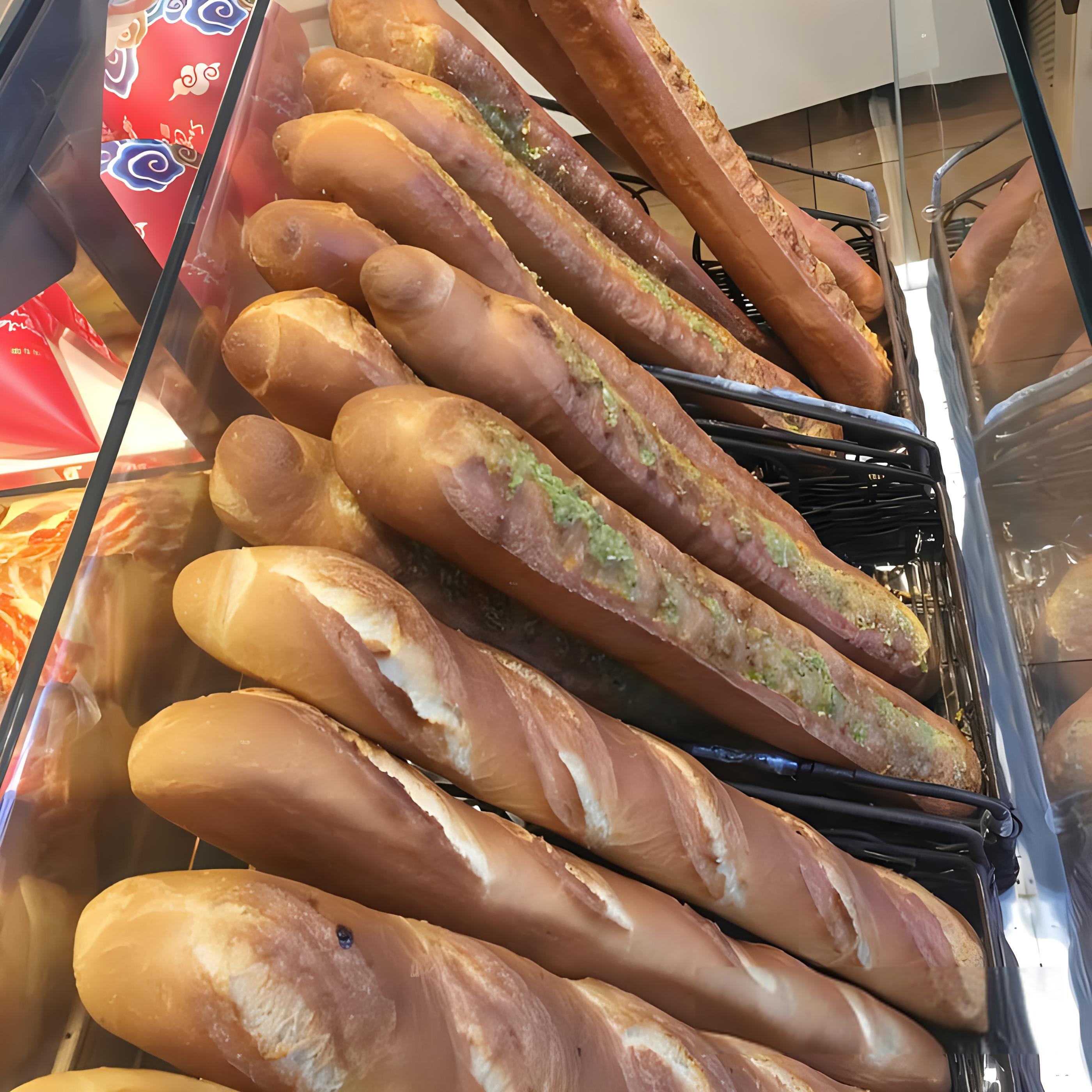 蒜蓉新鲜长面包味多美热卖