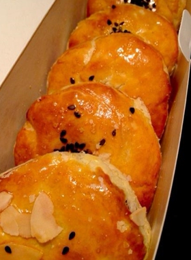 北京味多美现烤现发老婆饼喜饼甜饼早餐糕点零食五仁月饼当天出炉