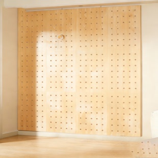 雪板置物架实木洞洞雪具收纳架户外装备整理架运动设备挂板展示架