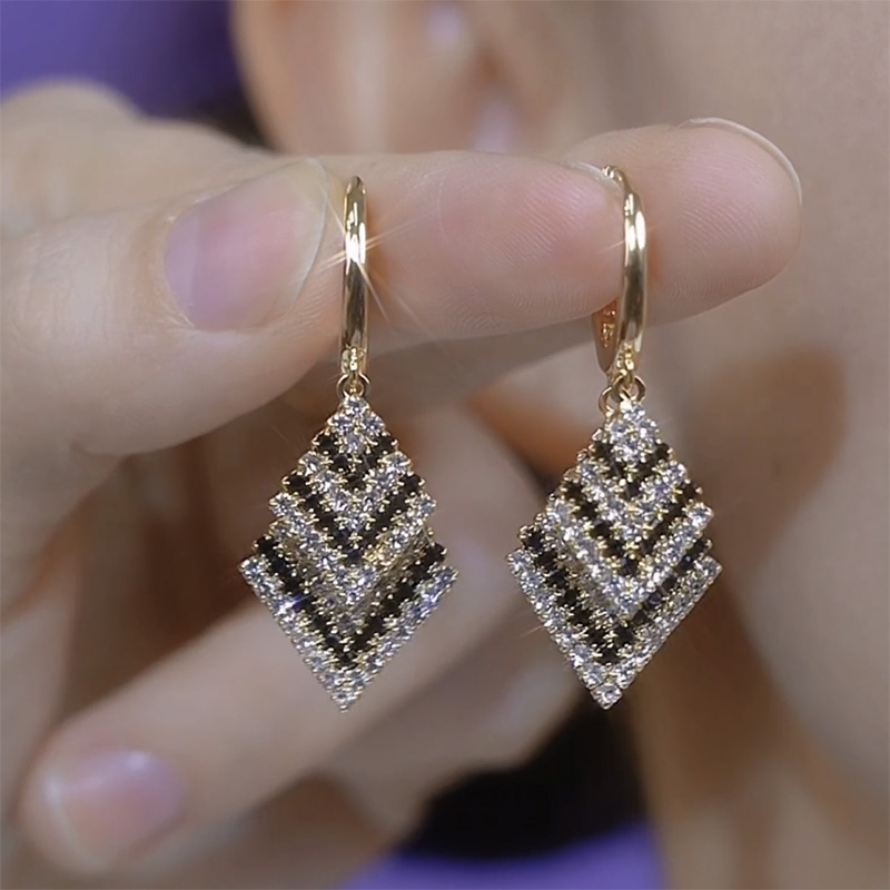 姿茉日韩铜合金女不过敏耳环