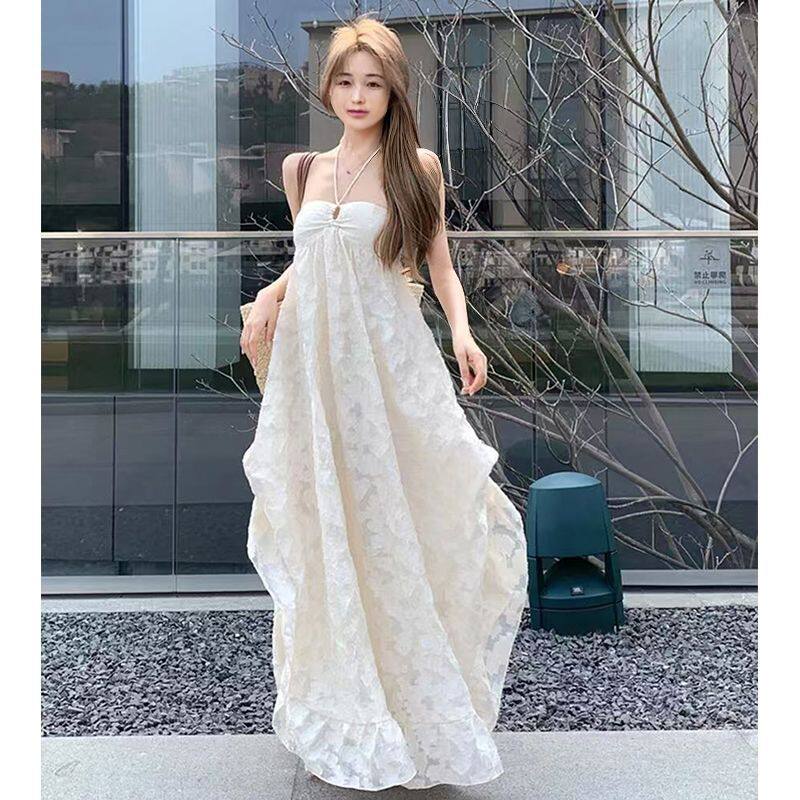 2025新款法式挂脖夏季海边度假风连衣裙女大露背长裙超仙气质宽松