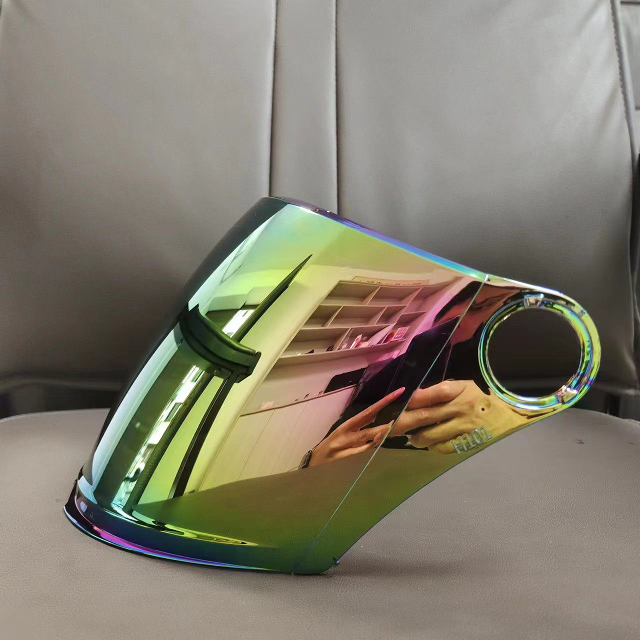 头盔镜片四季通用电动摩托车成人透明半盔冬安全帽前挡风玻璃面罩