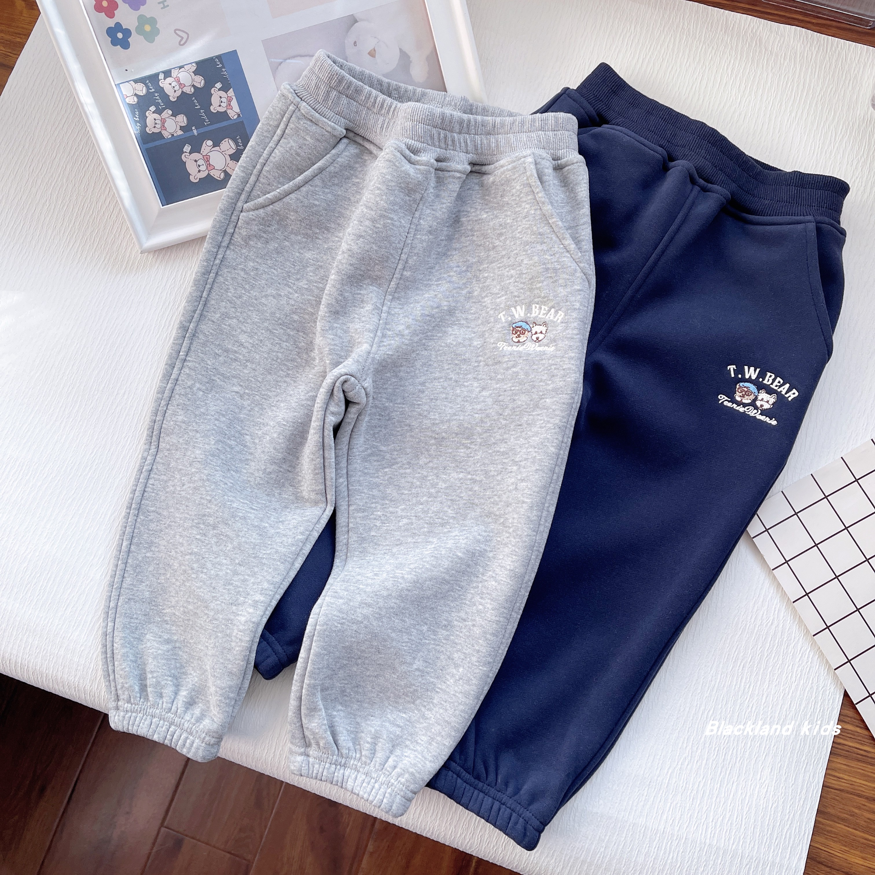 100-160码童装冬款 男童加绒卫裤 儿童女宝一体绒运动裤保暖裤子