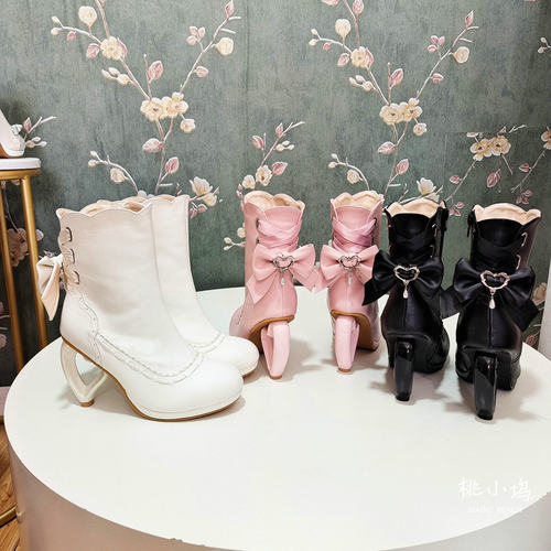 喜欢的宝们请收藏 爱心高跟靴子lolita 优雅甜美 原创设计桃小坞