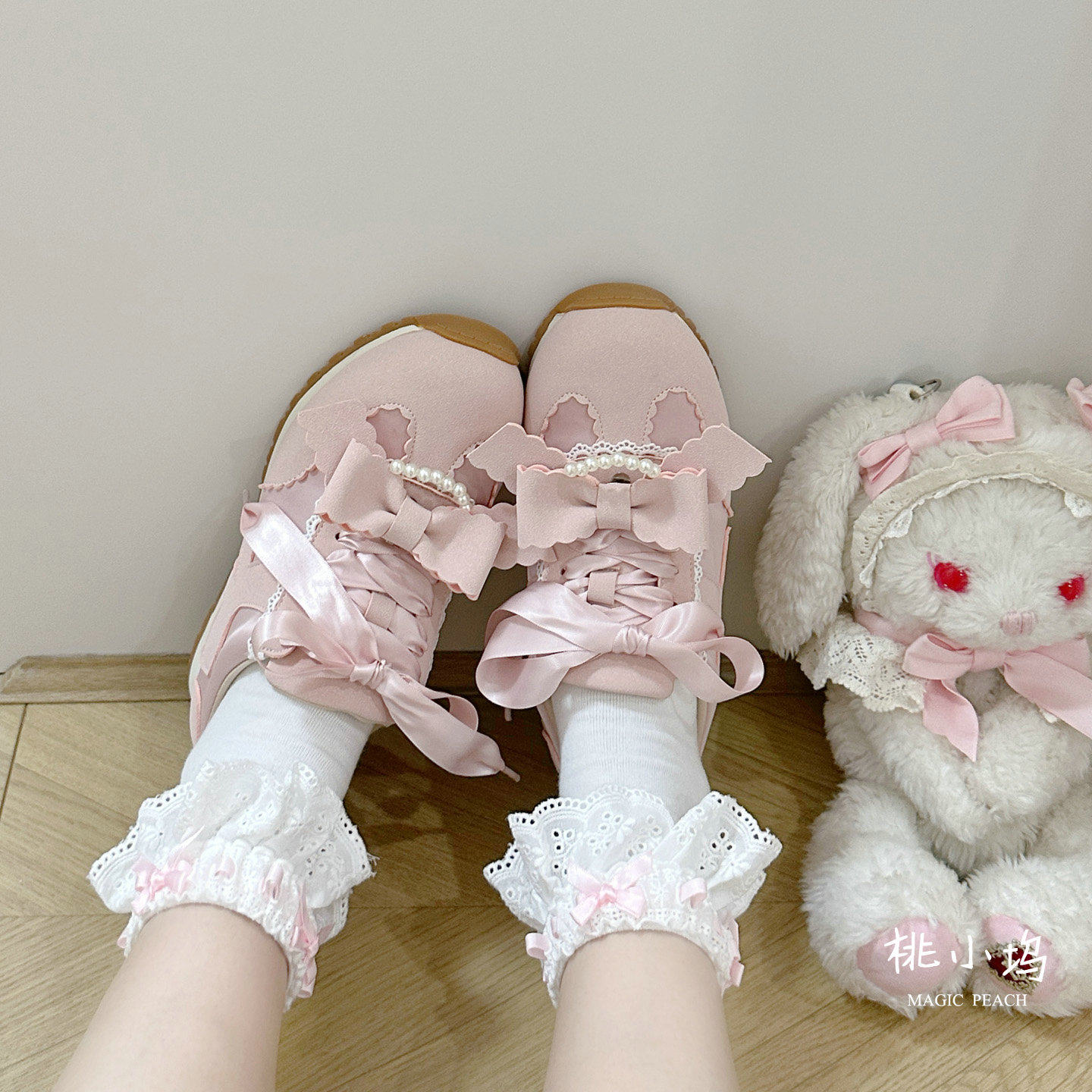 在逃甜心运动鞋原创设计洛丽塔可爱蕾丝球鞋桃小桃lolita现货,模玩/动漫/周边/娃圈三坑/桌游,lolita洛丽塔鞋类,淘宝优惠券,粉丝福利购,淘宝优惠卷