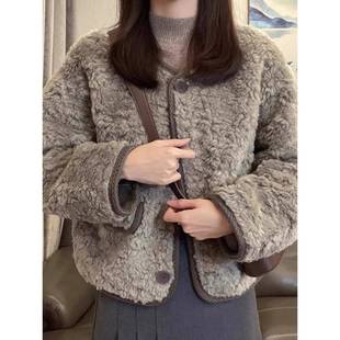 日系小香风羊羔毛短款外套女秋冬季加厚高级感慵懒风独特漂亮上衣