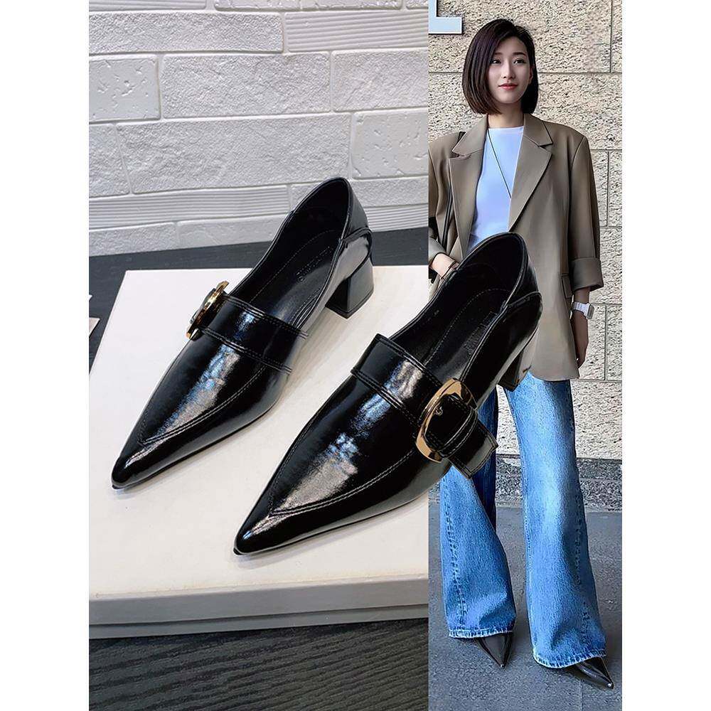 香港粗跟玛丽珍鞋女2025秋冬新款尖头舒适软皮覆古一字扣带高跟鞋