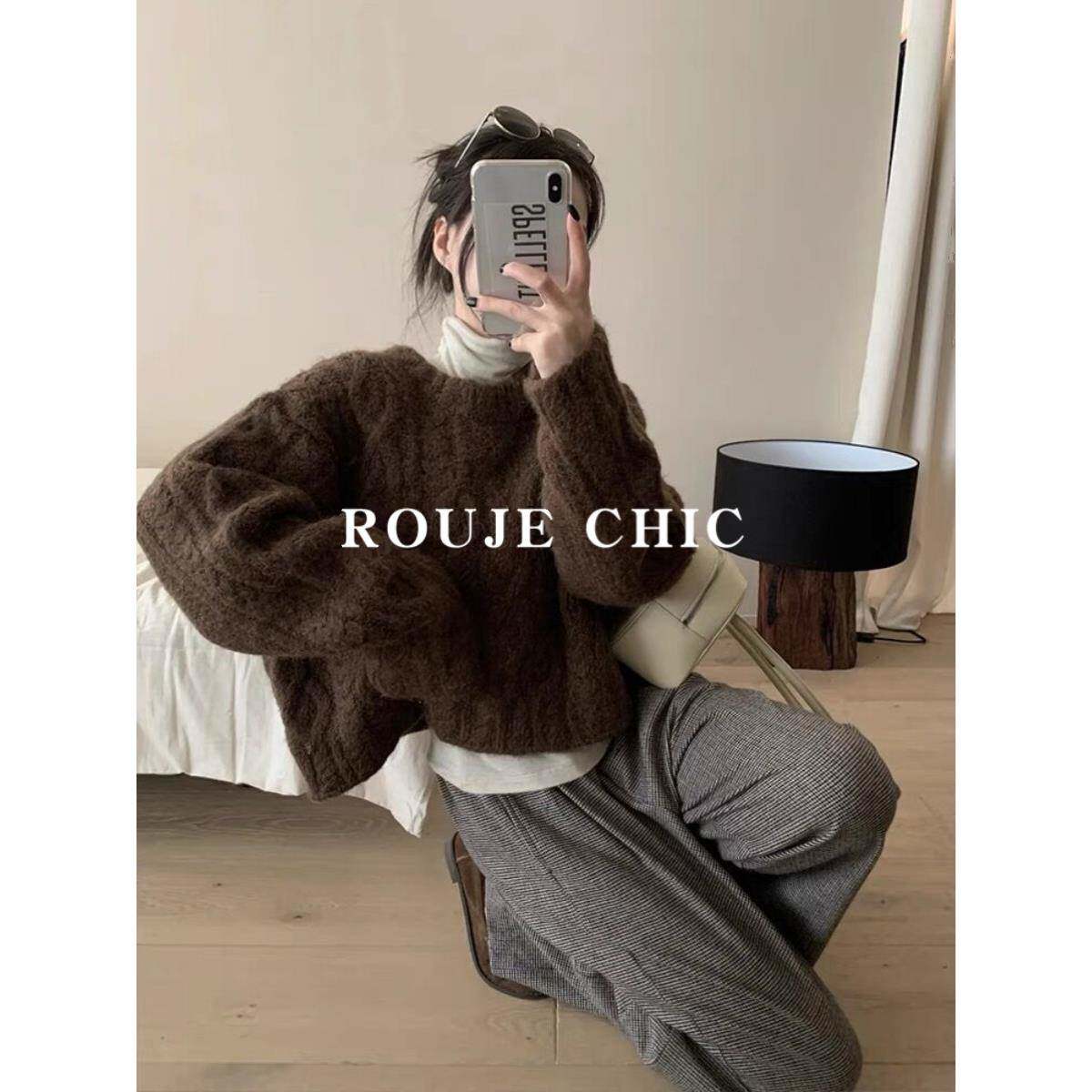 法国Rouje Chic美拉德短款棕色麻花毛衣女秋冬宽松慵懒软糯针织衫