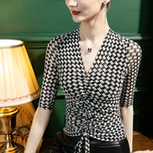 韩式 2026春季 抽绳性感女装 亮丝千鸟格网纱V领T恤女修身 上衣 新款