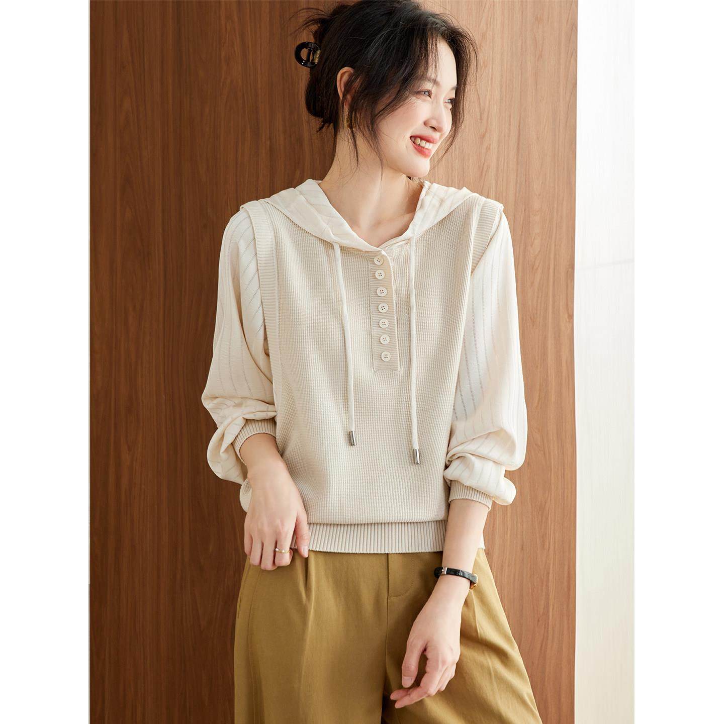 假两件连帽薄款针织衫女2025秋季新款设计感超火减龄早秋卫衣上衣