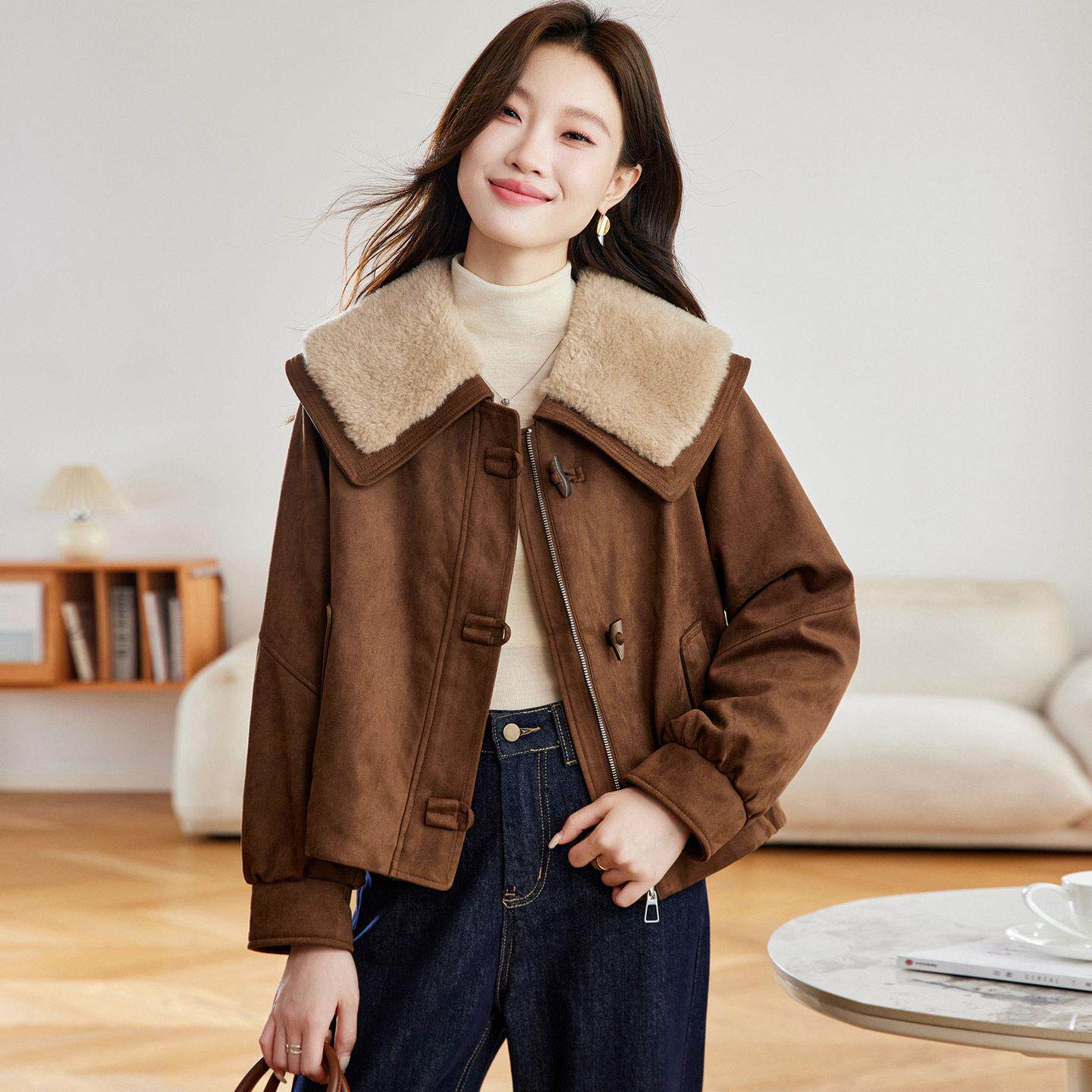 美拉德麂皮绒毛绒翻领短外套女秋冬2025新款加厚保暖夹棉夹克上衣