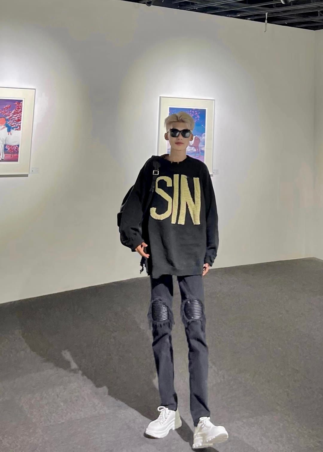 江浙沪流行穿搭高街黑色膝盖补丁牛仔裤男网红潮牌修身百搭长裤子