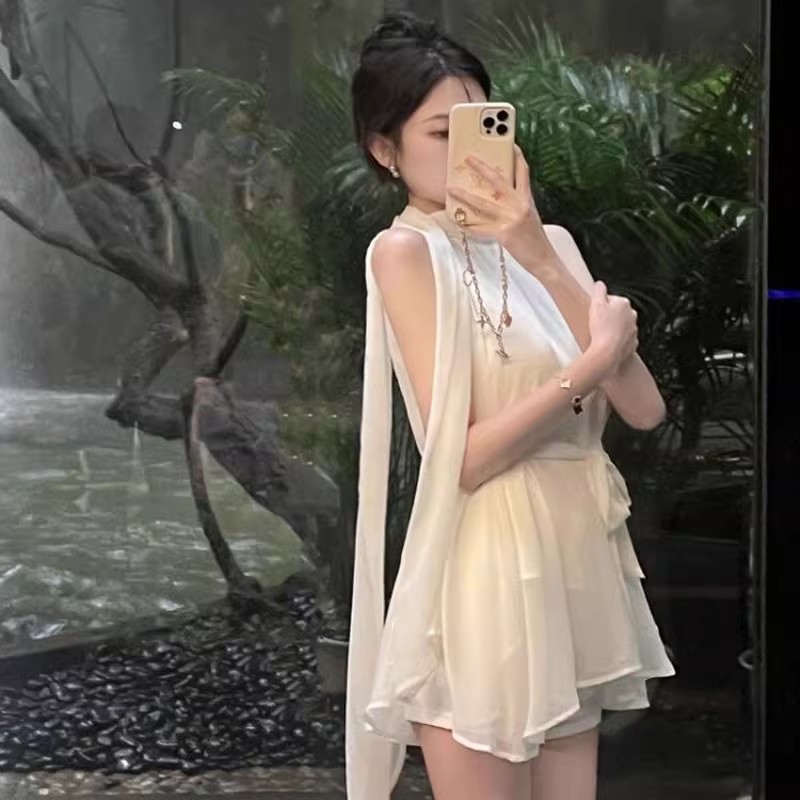 夏季新款气质减龄纯欲高级感上衣韩系显瘦挂脖系带收腰雪纺T恤女