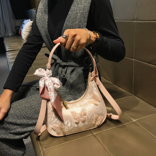 香港品牌新中式流行蝴蝶腋下女包
