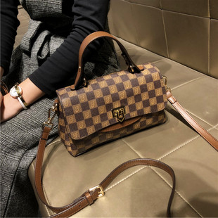女士夏季 香港品牌包包女2025新款 手提小方包真皮质感单肩斜挎小包