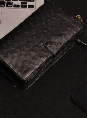 BV款手拿包，黑色全鸵鸟皮实拍现货