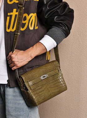 Kelly Messenger小号邮差包，橄榄绿哑光HCP尼罗鳄，银扣实拍现货