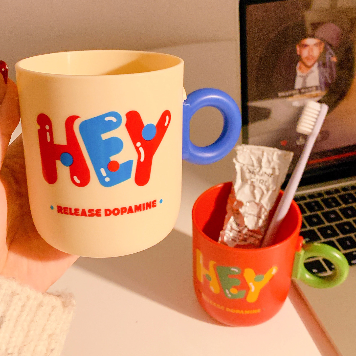 多巴胺洗漱杯家用情侣刷牙杯漱口杯学生宿舍便携牙缸牙具2026新款,家庭/个人清洁工具,洗漱杯,淘宝优惠券,粉丝福利购,淘宝优惠卷