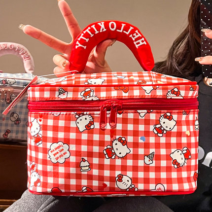 可爱hellokitty化妆包女便携大容量旅行护肤品收纳洗漱包2025新款