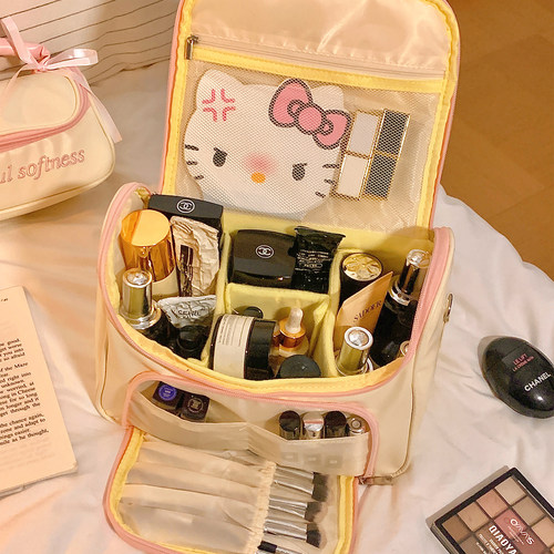 高颜值可爱化妆包女大容量便携式