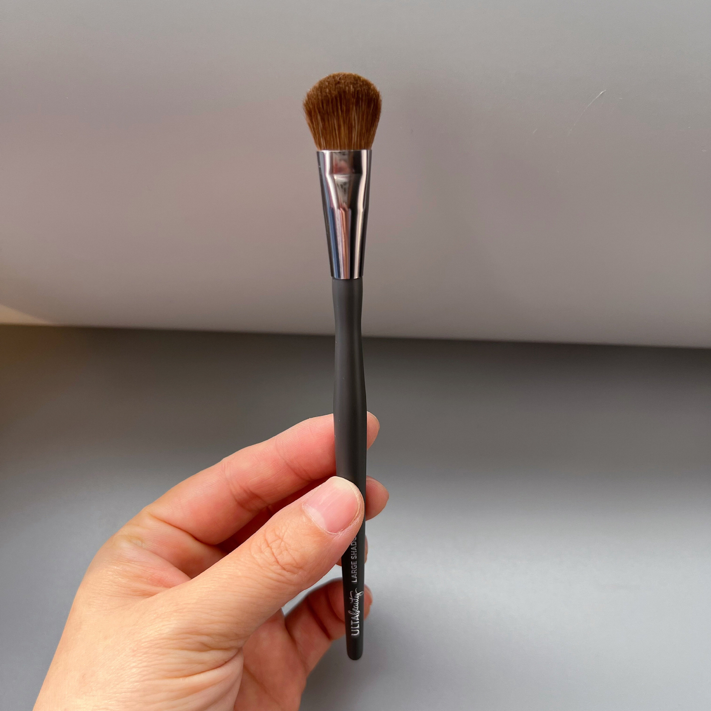 稀有刷型Ulta非常软的大号马毛眼影刷眼影打底刷大号铺色刷W58A