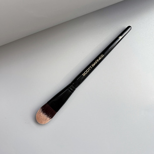 Scott barnes70舌型粉底刷专业化妆刷 fondation粉底液刷长杆W07A