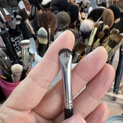 巨巨好用的眼线刷