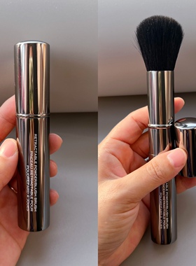 Quo纯原！伸缩扣盖出门携带炒鸡方便羊毛腮红刷散粉刷便携带盖子