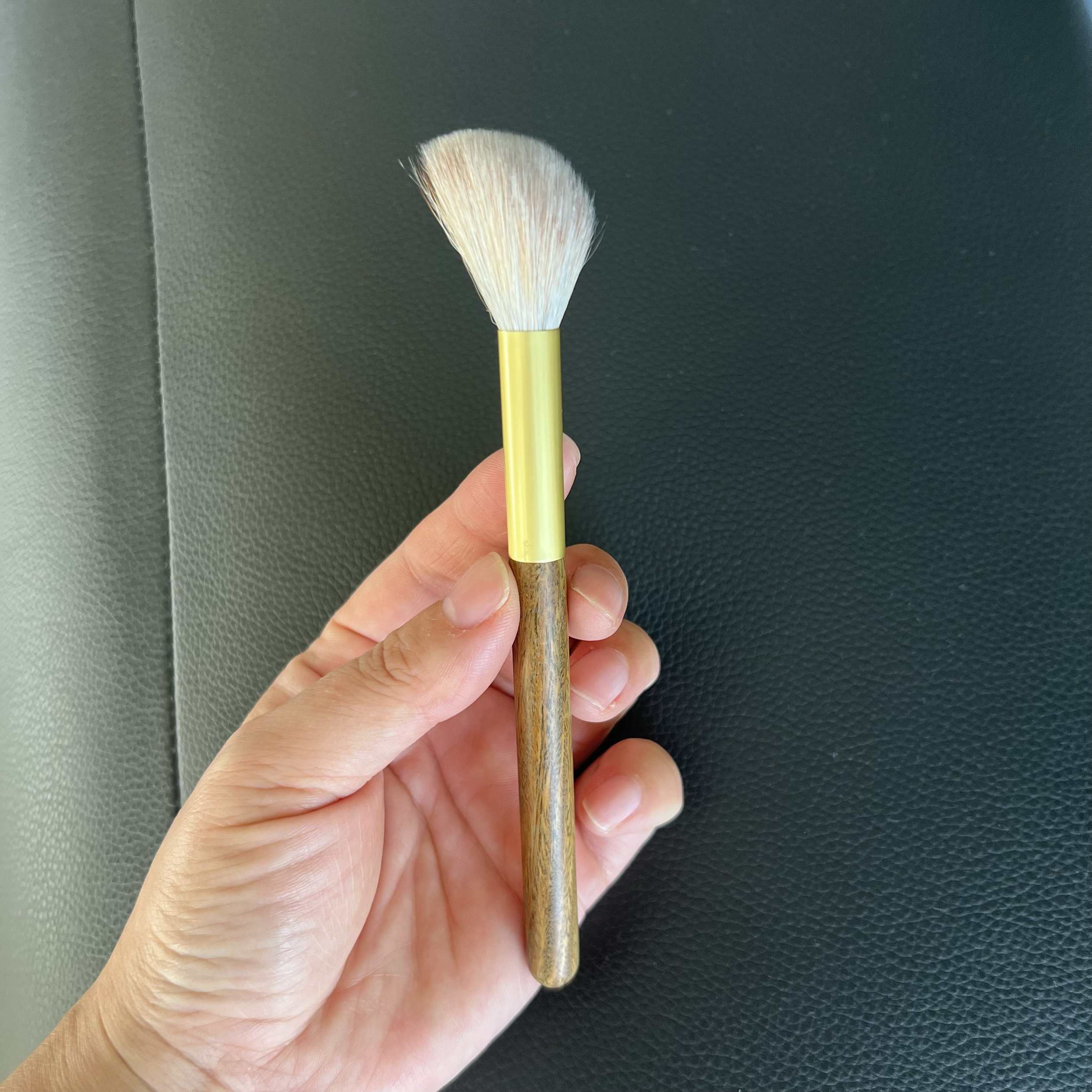 赤狐混毛坡型腮红刷面中高光刷 毛房刷赤狐毛羊毛混毛圆管坡型D34