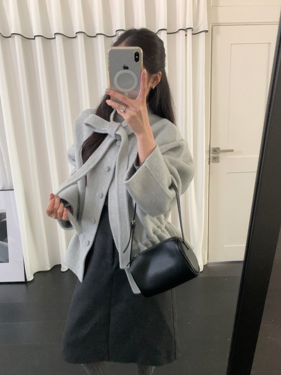 蝴蝶结系带领子甜美气质款收腰显毛呢外套