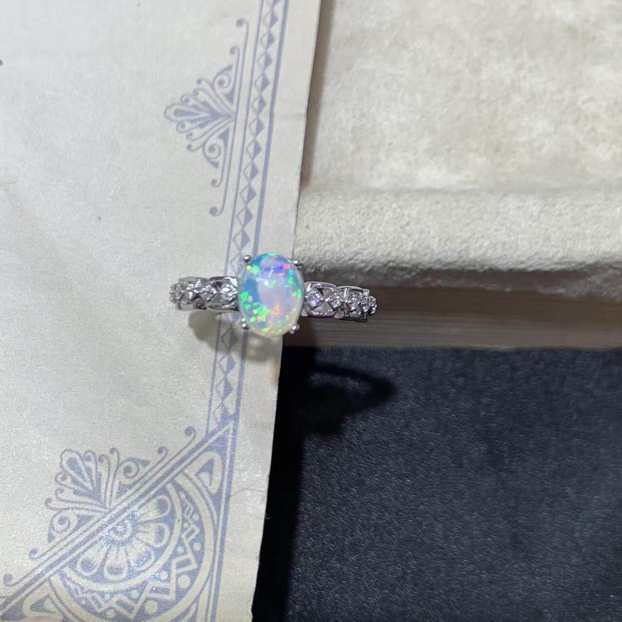 realtreasure天然欧泊戒指s925银镶嵌欧泊蛋白石戒指闪耀火彩美丽
