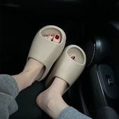 逃饱sneaker椰子拖鞋 yeezy一字拖slide暖沙黄踩屎感新款 米白外穿