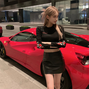 显瘦长袖 樊樊 修身 露脐短款 T恤女秋冬内搭上衣 涂鸦胶印设计