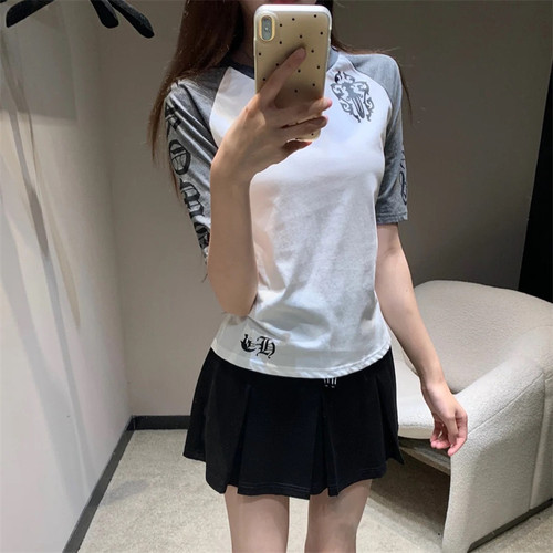 夏季马蹄梵文十字架印花七分袖上衣女美式复古弹力辣妹短袖T恤潮