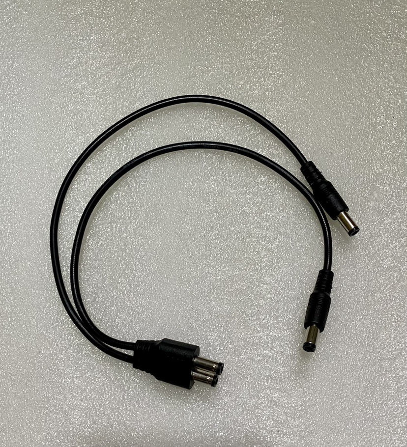 12.6V充电器   双输出线