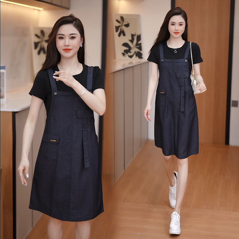 时尚牛仔短袖连衣裙女2025夏季薄款新款洋气减龄假两件中长背带裙