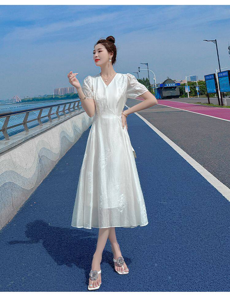 白色天丝雪纺连衣裙女2025夏连衣裙