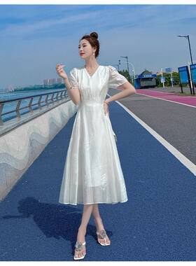 白色天丝雪纺连衣裙女2025夏季新款气质收腰法式高级感仙女长裙子