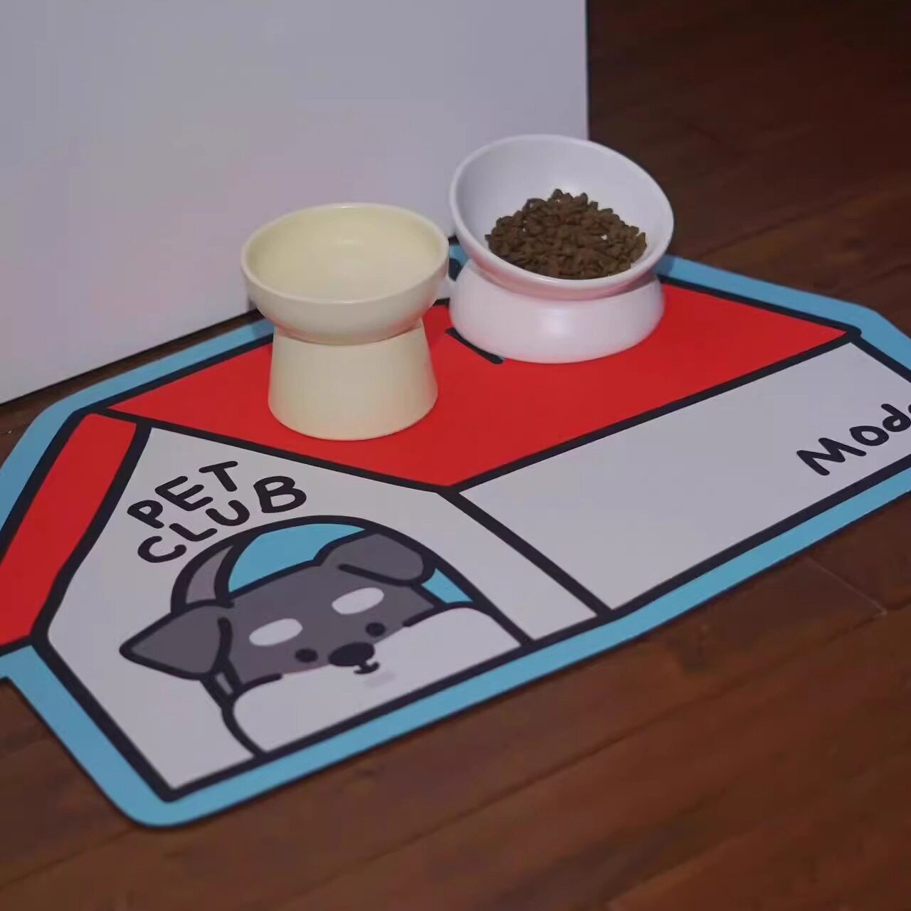 卡通猫咪家用宠物餐垫猫狗吃饭防漏大号皮革吸水易打理防滑食盆垫图片