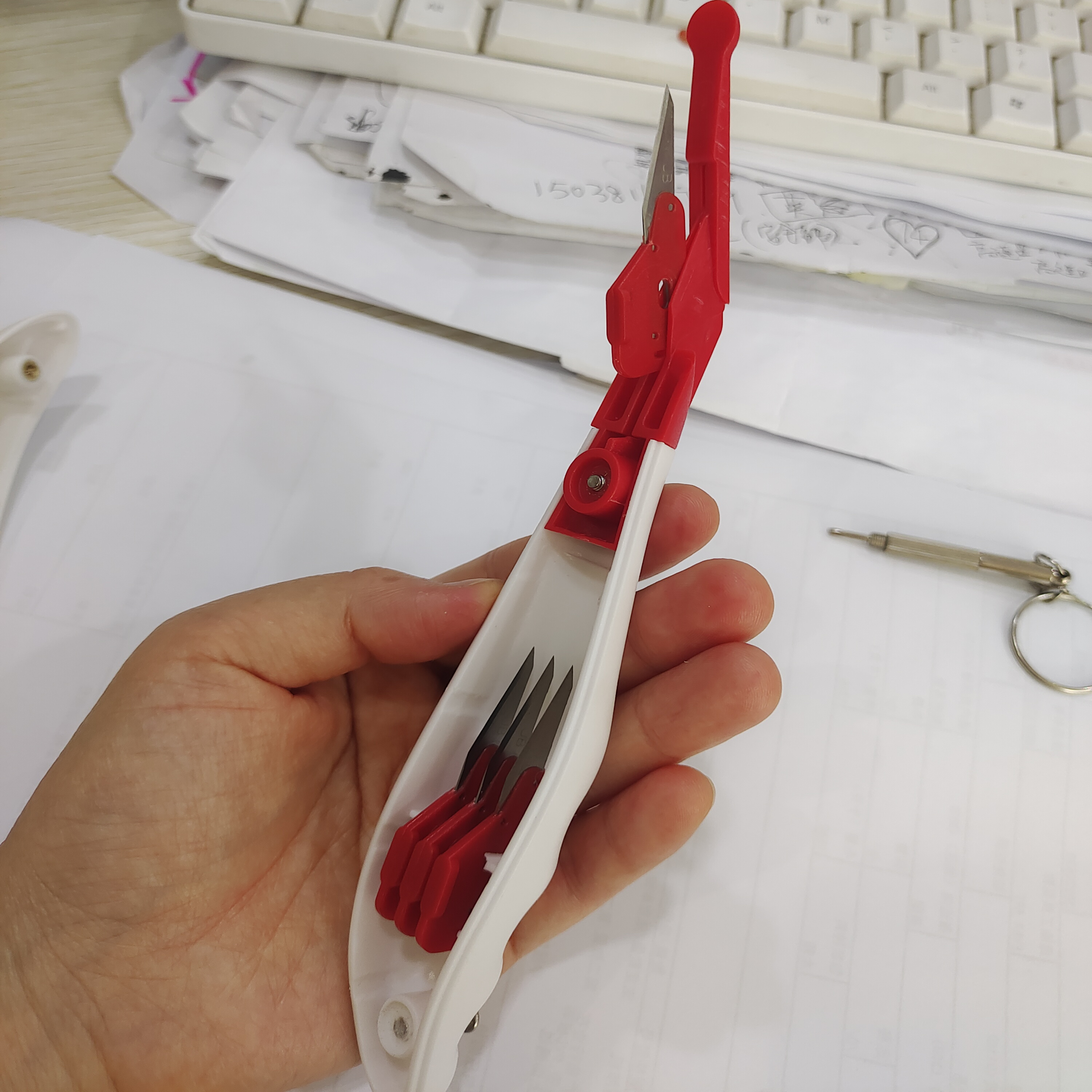 飞扬手握裁纸刀配件厂家直销