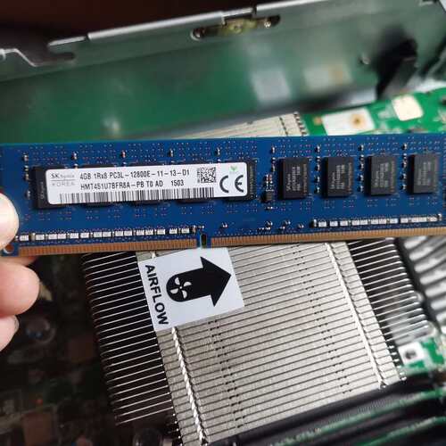 NX3600和FS8600服务器内存SK 4GB内存条，1Rx8，PC3L-12800E议价